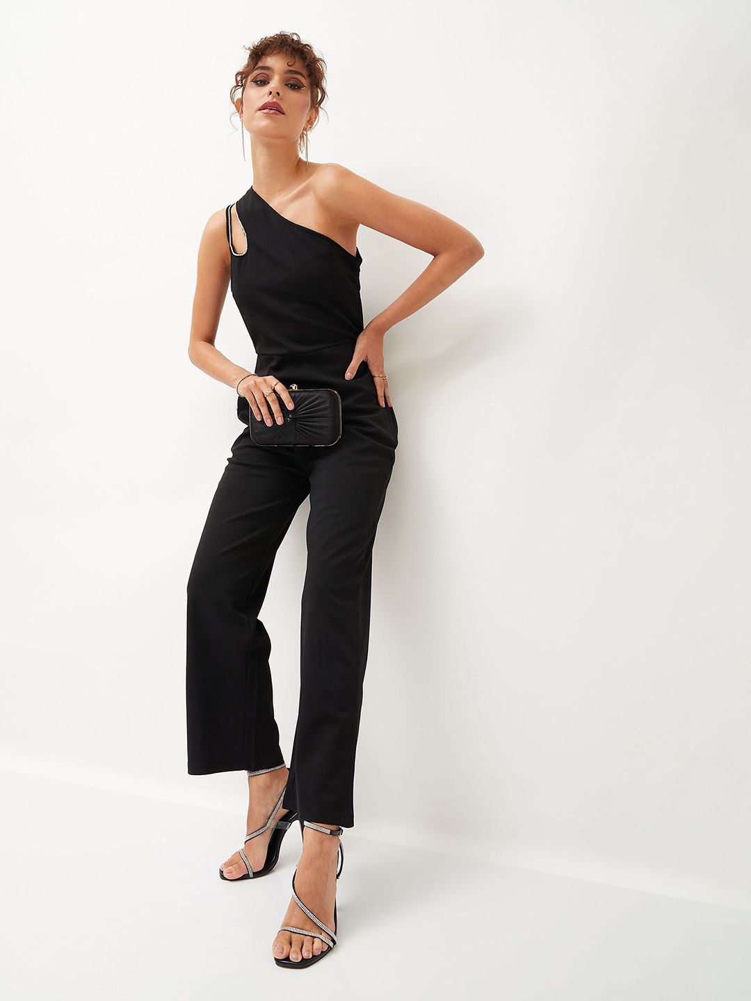 SASSAFRAS Black One Shoulder Basic Jumpsuit
