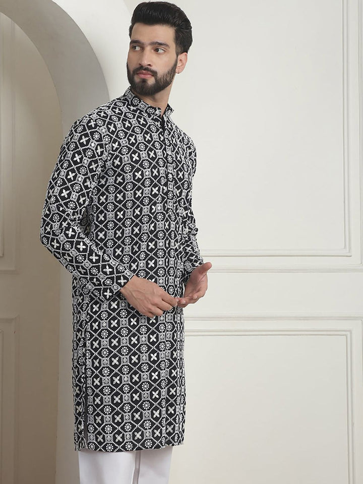 SOJANYA Geometric Printed Mandarin Collar Long Sleeves Cotton Thread Work Kurta