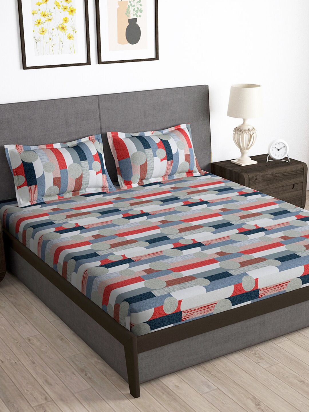 Story@home Grey & Red Geometric 180 TC Queen Bedsheet with 2 Pillow Covers