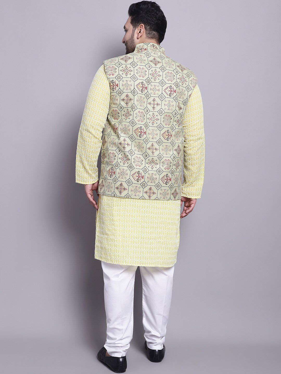 SOJANYA PLUS Plus Size Pure Cotton Straight Kurta With Pyjamas & Printed Nehru Jacket