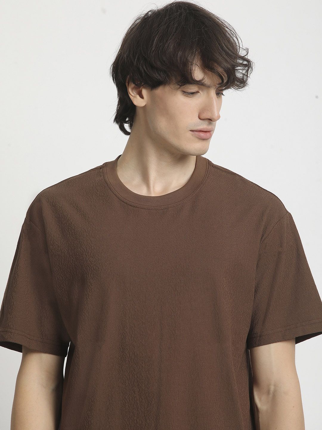 THE BEAR HOUSE Men Solid Drop-Shoulder Sleeves Tshirt