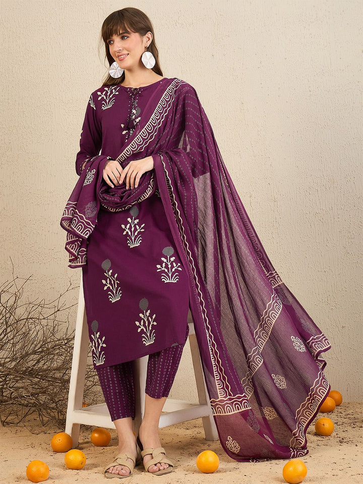Indo Era Floral Printed Tie-Up Neck Pure Cotton Straight Kurta With Trousers & Dupatta