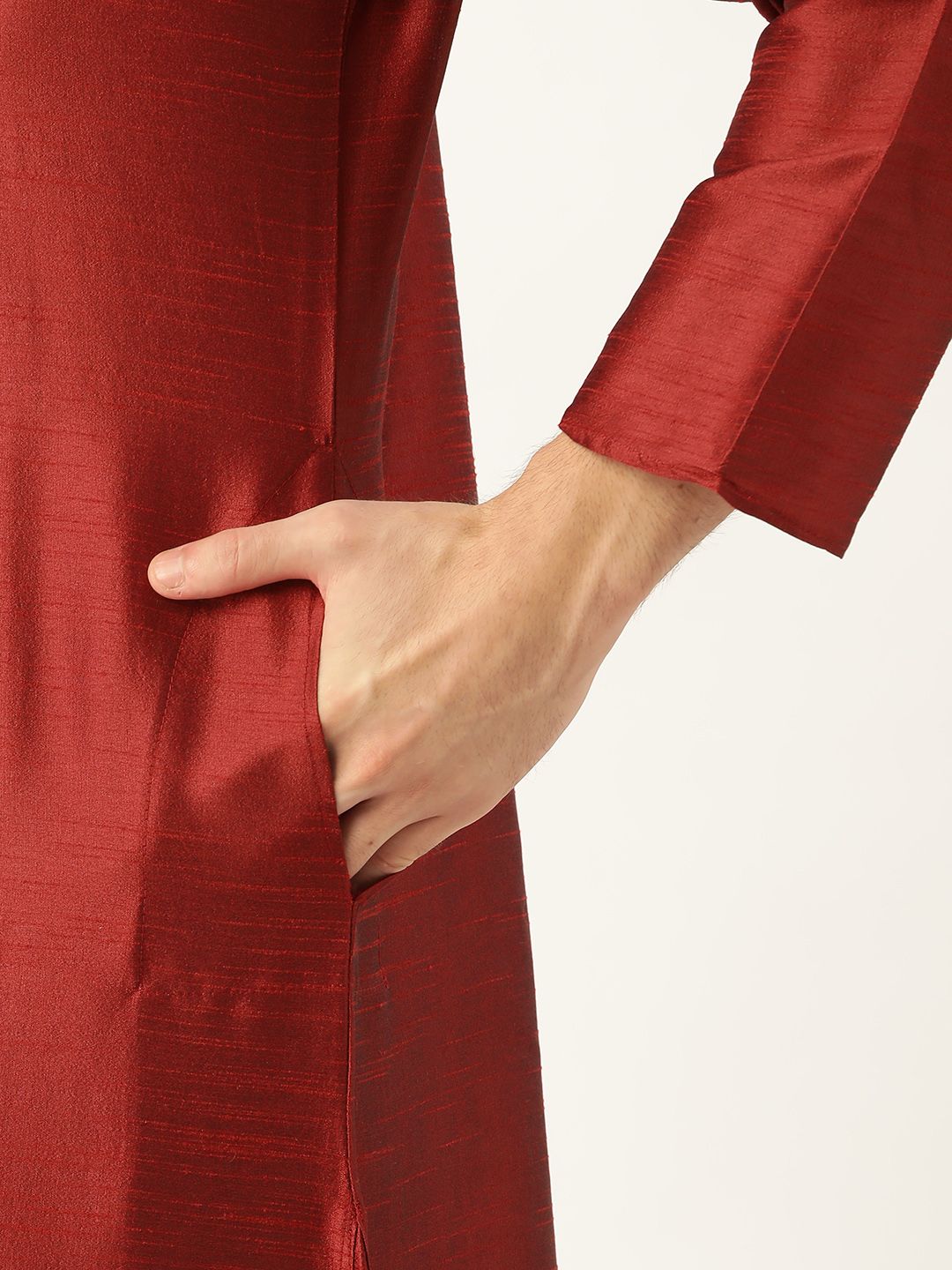 SOJANYA Men Maroon Solid Straight Kurta
