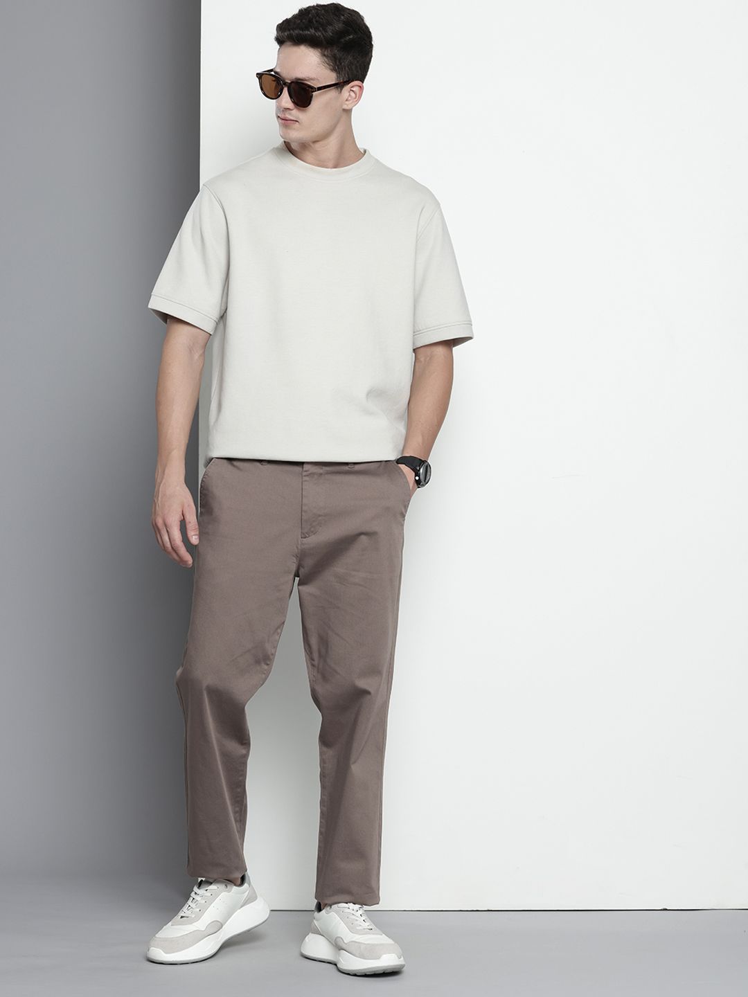 The Indian Garage Co Men Regular Fit Chinos Trousers