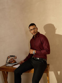 DENNISON Men Striped Textured Spread Collar Long Slevees Smart Formal Shirt