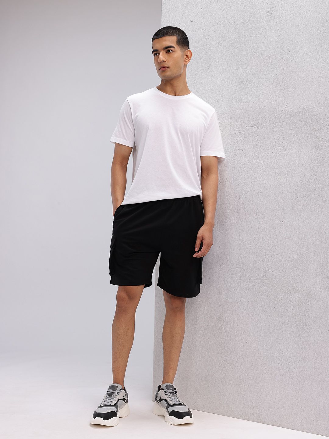 HRX by Hrithik Roshan Men Mid-Rise Regular Fit Lifestyle Cargo Shorts
