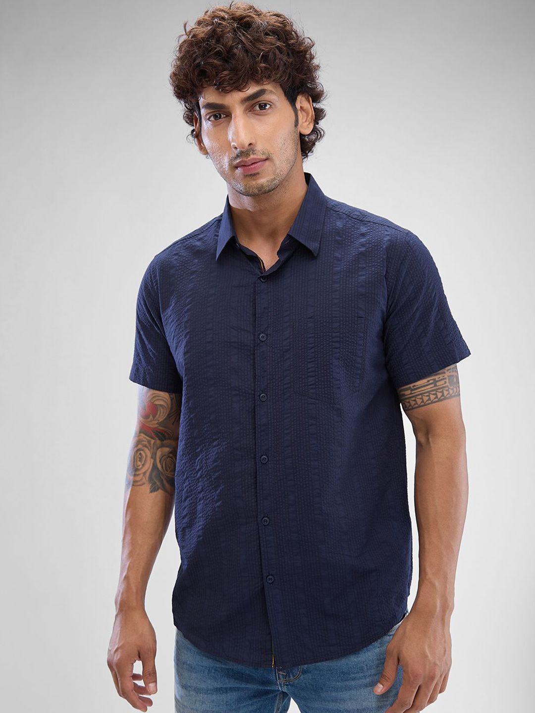 SPYKAR Men Slim Fit Solid Spread Collar Casual Shirt