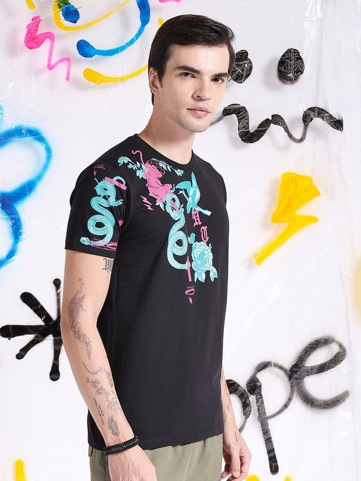 The Indian Garage Co Black Graphic Printed Round Neck Casual T-shirt