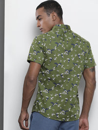 The Indian Garage Co Men Slim Fit Floral Printed Resortwear Shirt