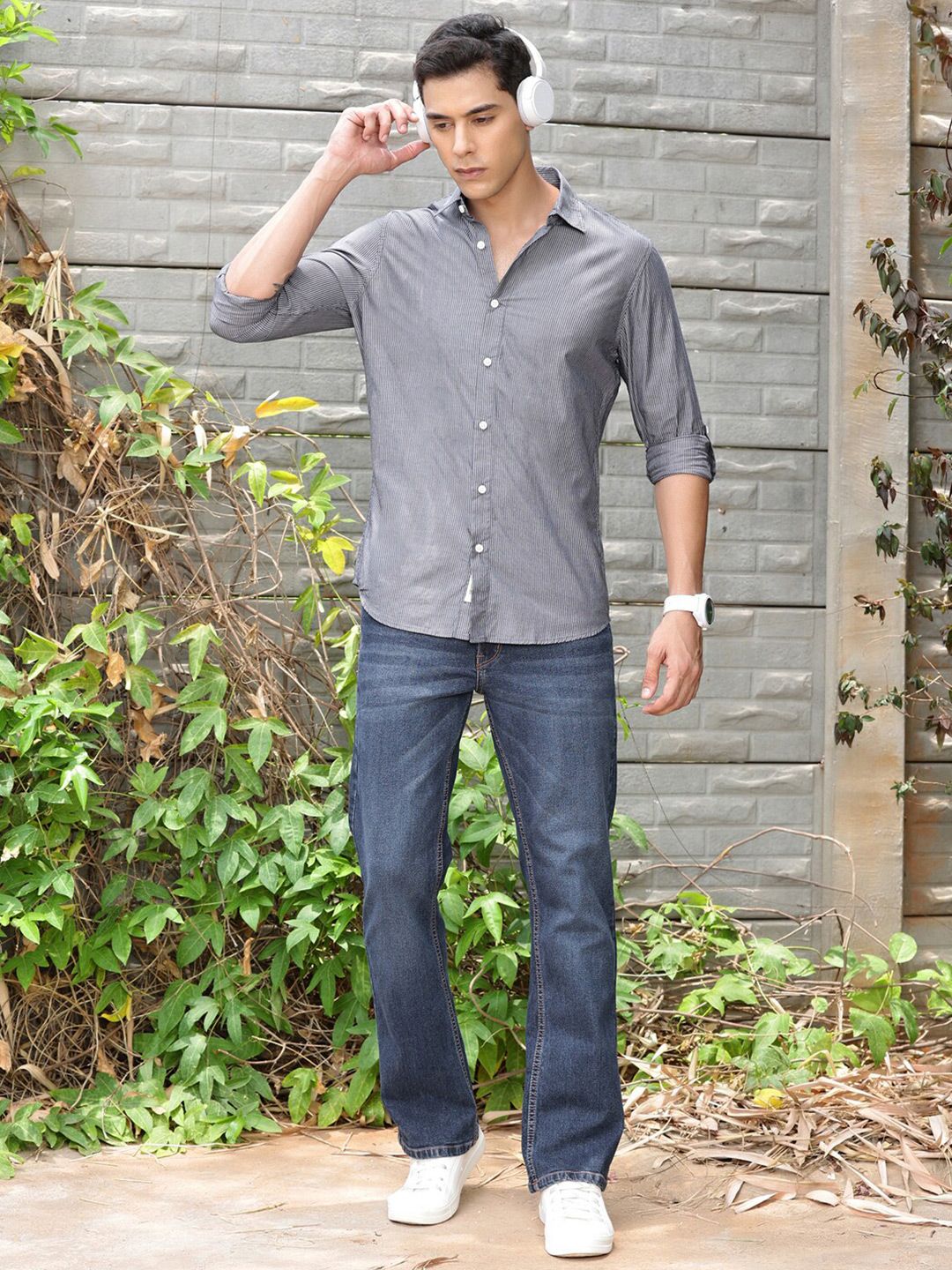 Thomas Scott Premium Fit Striped Spread Collar Roll-Up Sleeves Cotton Casual Shirt