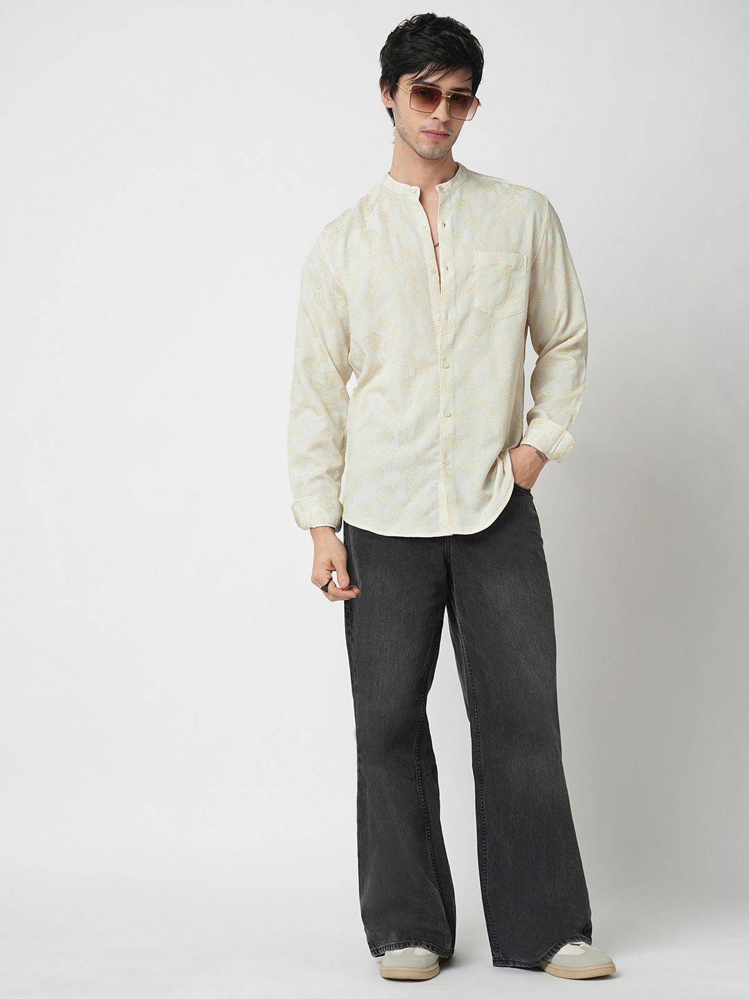 VASTRADO Men Classic Band Collar Floral Printed Slim Fit Casual Shirt