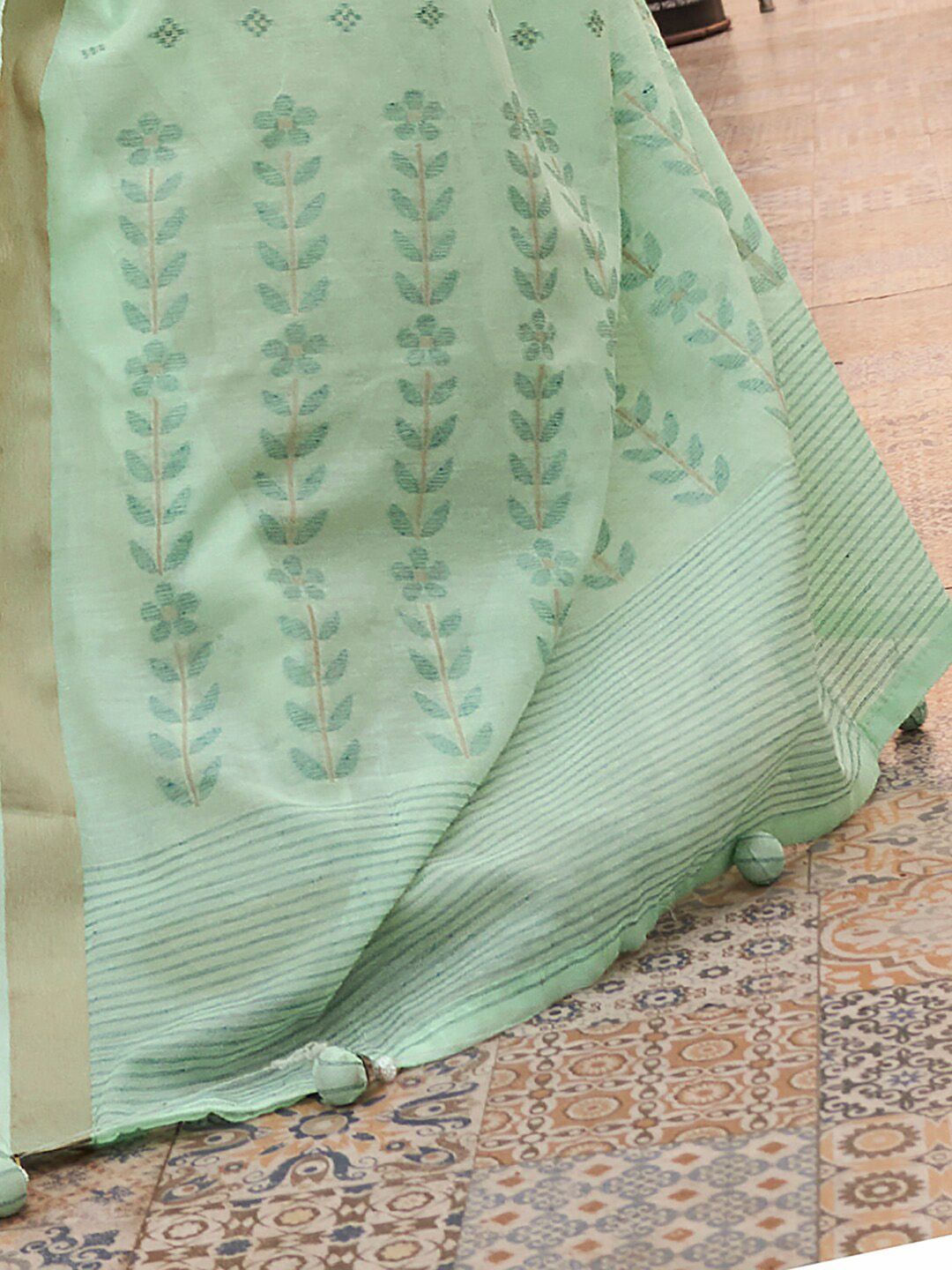 Saree mall Sea Floral Zari Woven Design Banarasi Silk Sarees