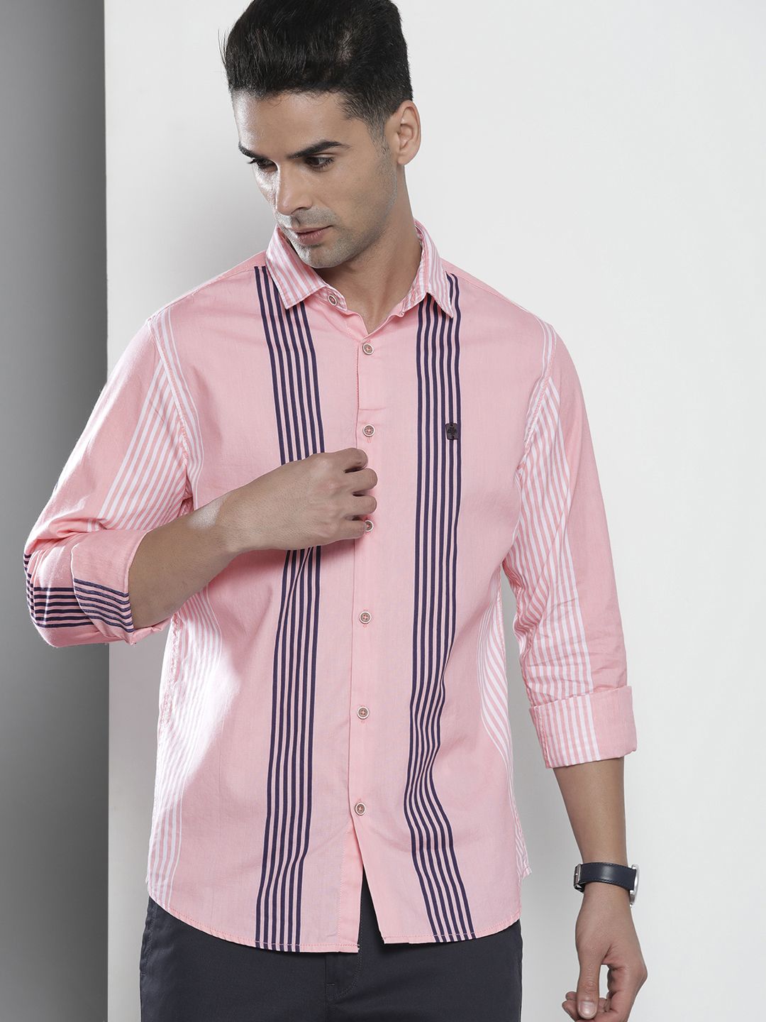 The Indian Garage Co Men Pink & Navy Blue Striped Pure Cotton Casual Shirt