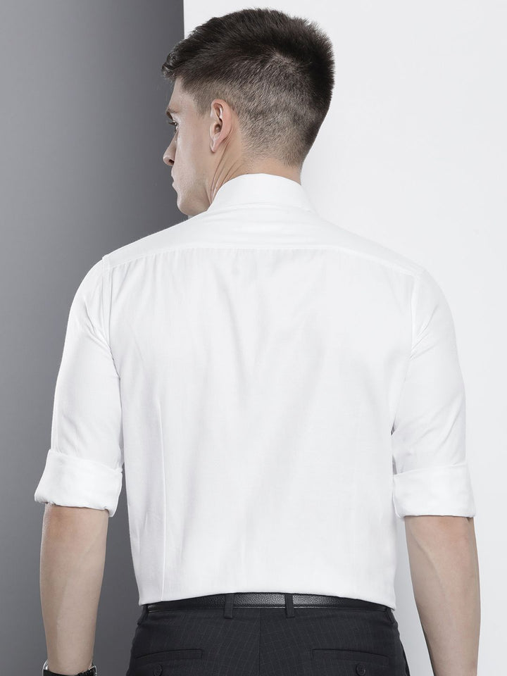 The Indian Garage Co. X Luxe Men White Slim Fit Opaque Formal Shirt
