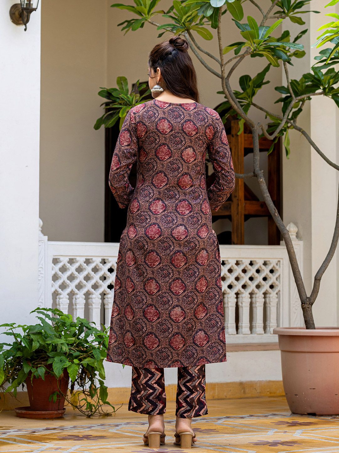 KALINI Geometric Printed Notch Neck Kurta With Trousers & Dupatta