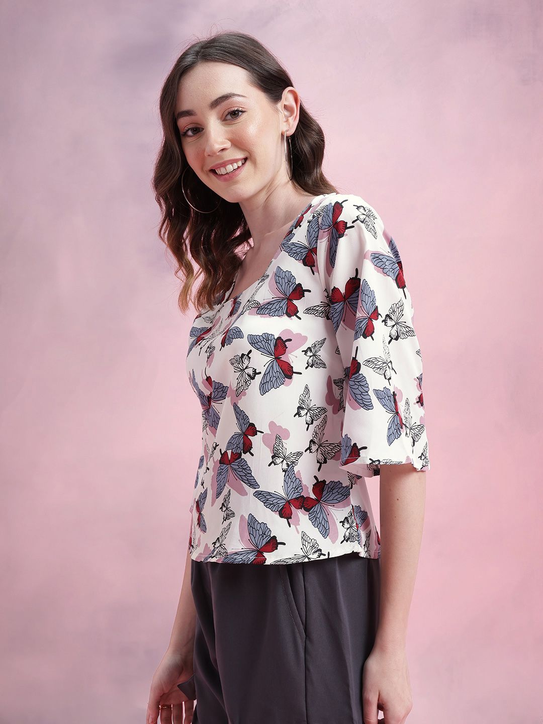DressBerry Conversational Print Square Neck Flared Sleeves Top