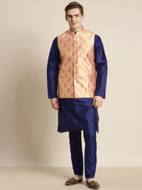 SOJANYA Men Blue Kurta with Churidar