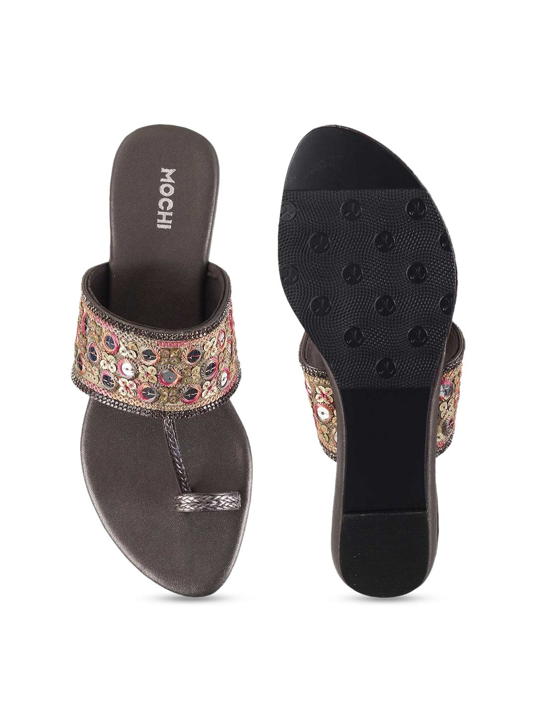 Mochi Women Ethnic Embellished One Toe Flats
