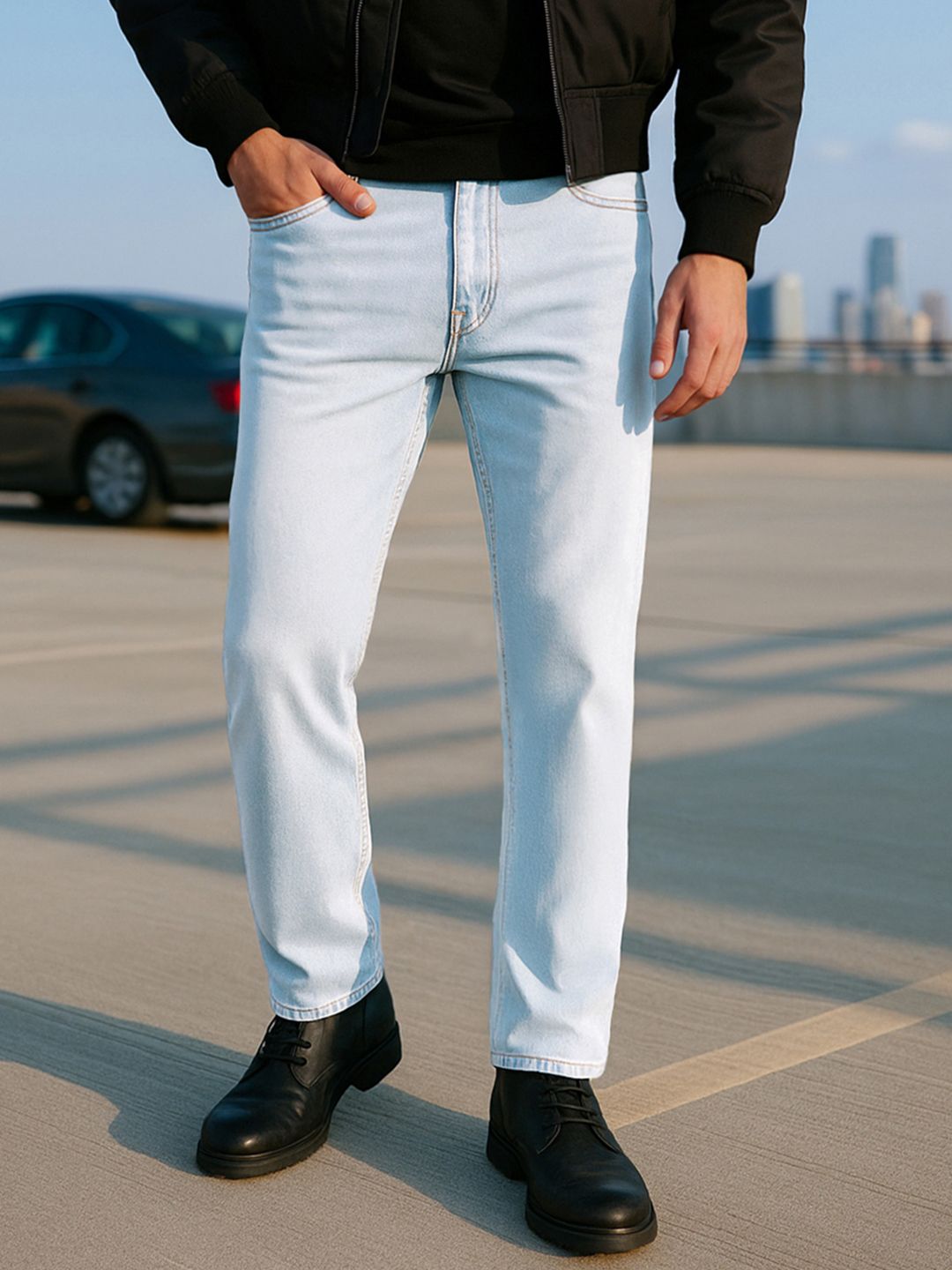 Bewakoof Men's Light Blue Slim Straight Fit Stretchable Washed Mid-Rise Jeans
