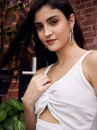 Berrylush White Shoulder Straps Cut-Outs Crop Top