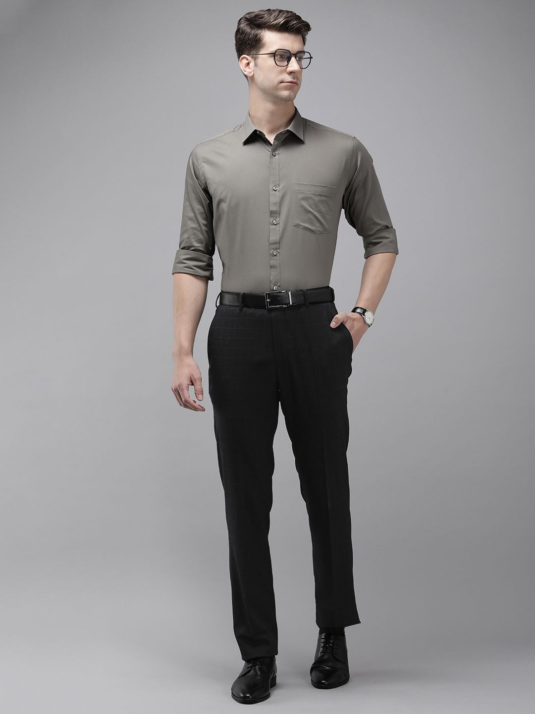 Park Avenue Men Checked Mid-Rise Formal Trousers