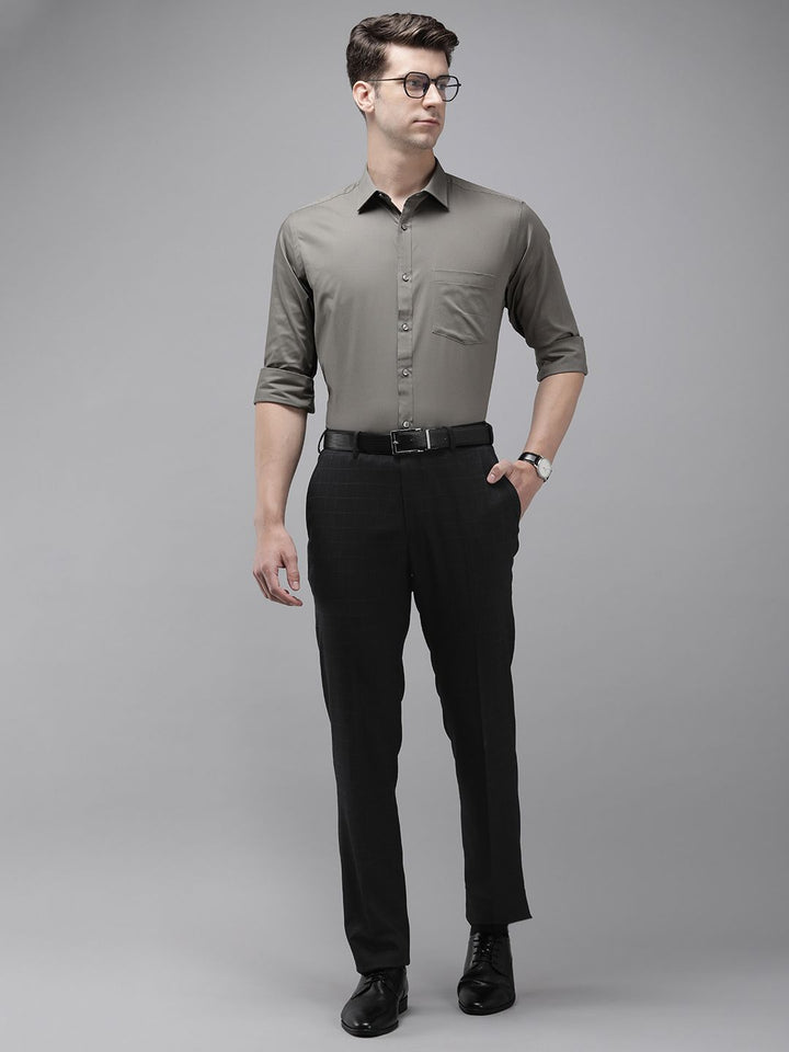 Park Avenue Men Checked Mid-Rise Formal Trousers