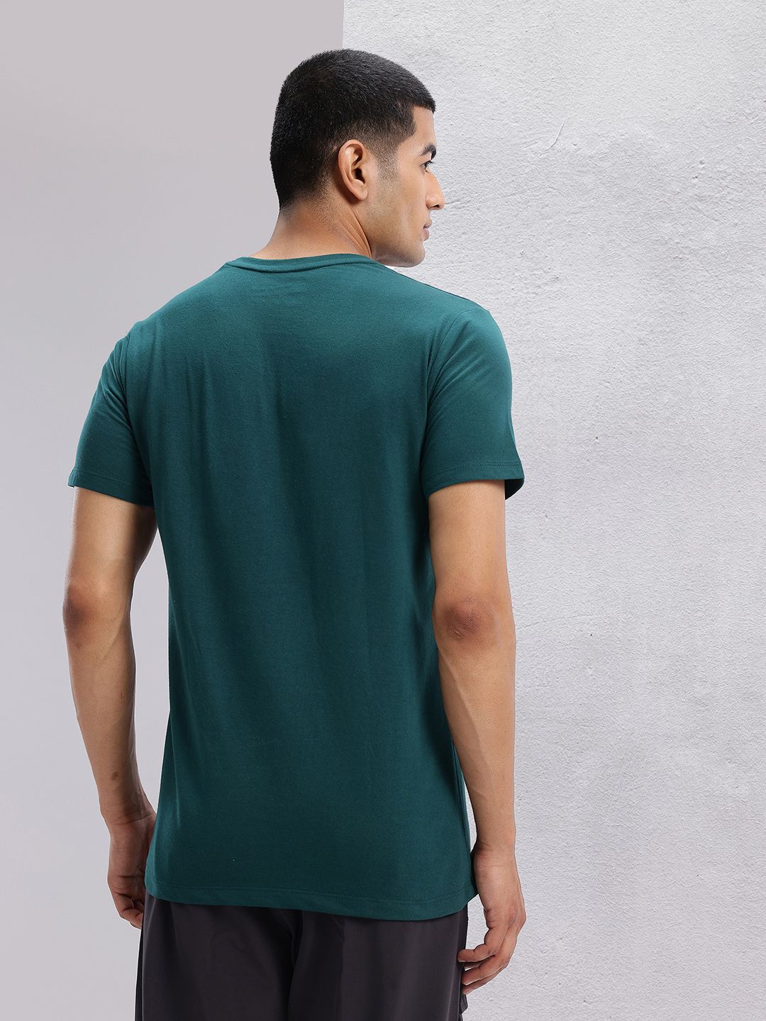 HRX by Hrithik Roshan Brand Logo Print Round-Neck Lifestyle T-shirt