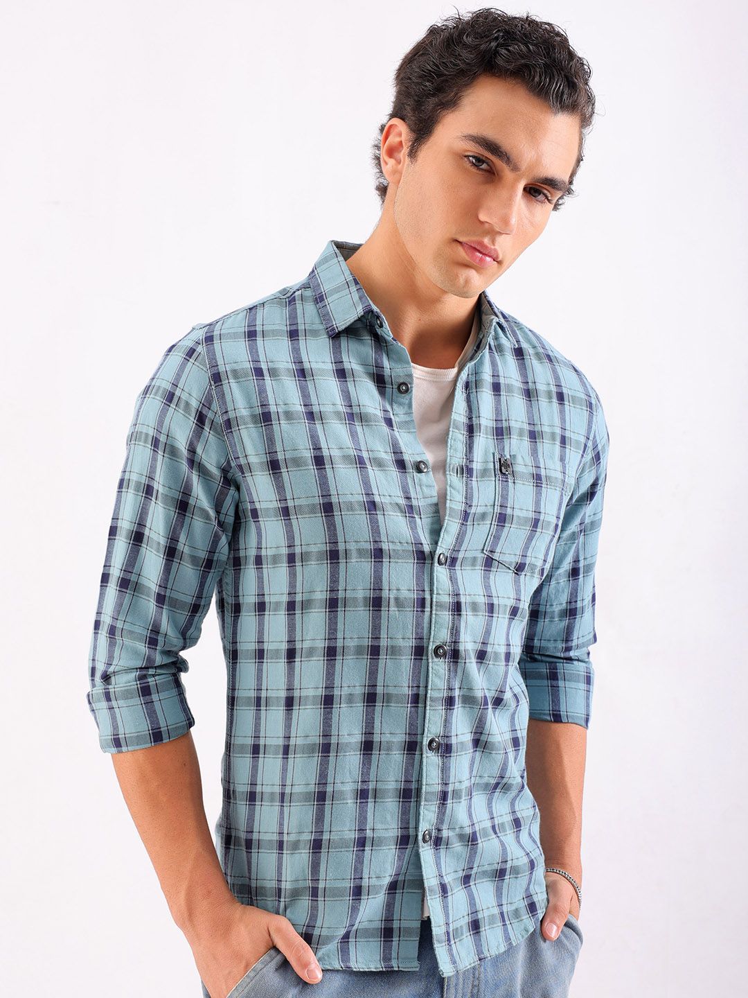 The Indian Garage Co Men Blue & Black Tartan Checks Casual Shirt