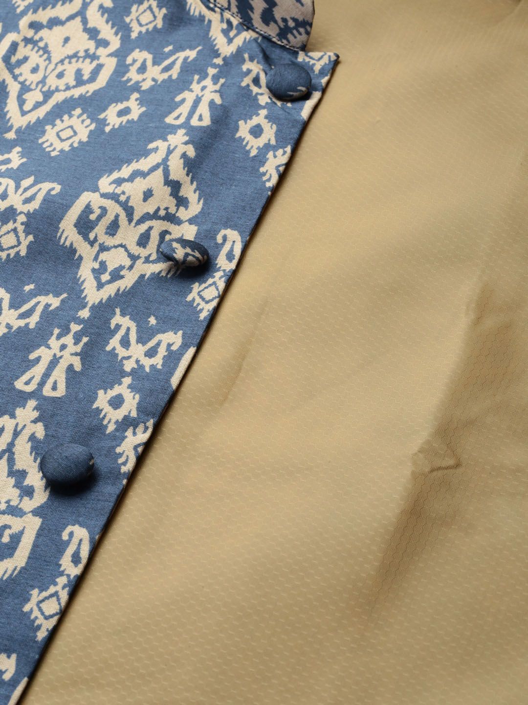 SOJANYA Ethnic Motif Printed Mandarin Collar Kurta With Churidar & Nehru Jacket
