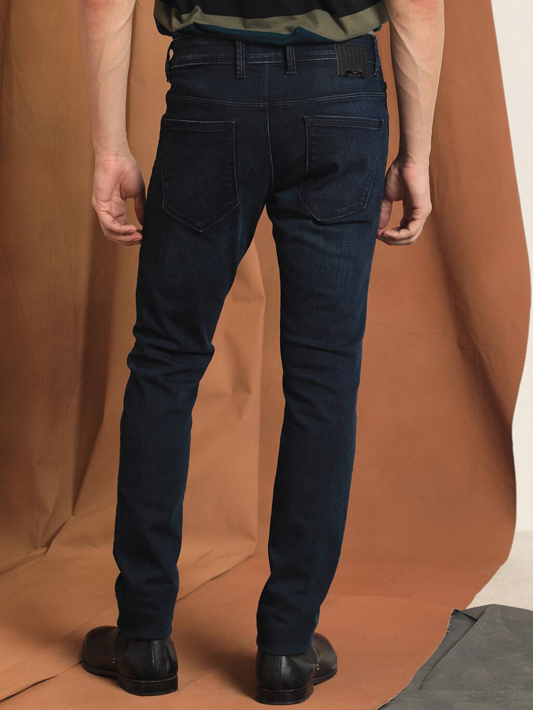 RARE RABBIT Men Grana Slim Fit Mid-Rise Jeans