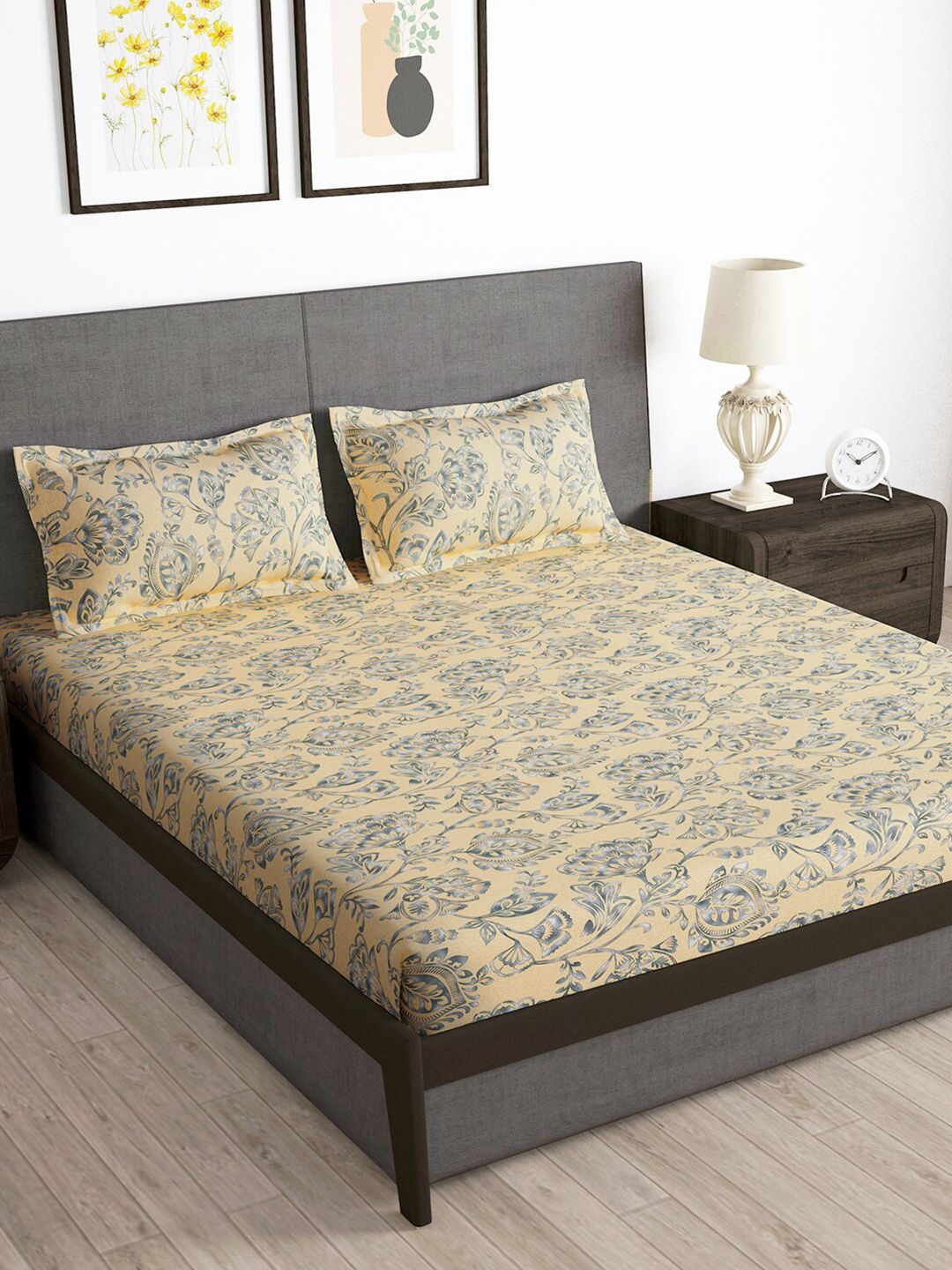 Story@home Cream & Grey Floral 180 TC Queen Bedsheet with 2 Pillow Covers