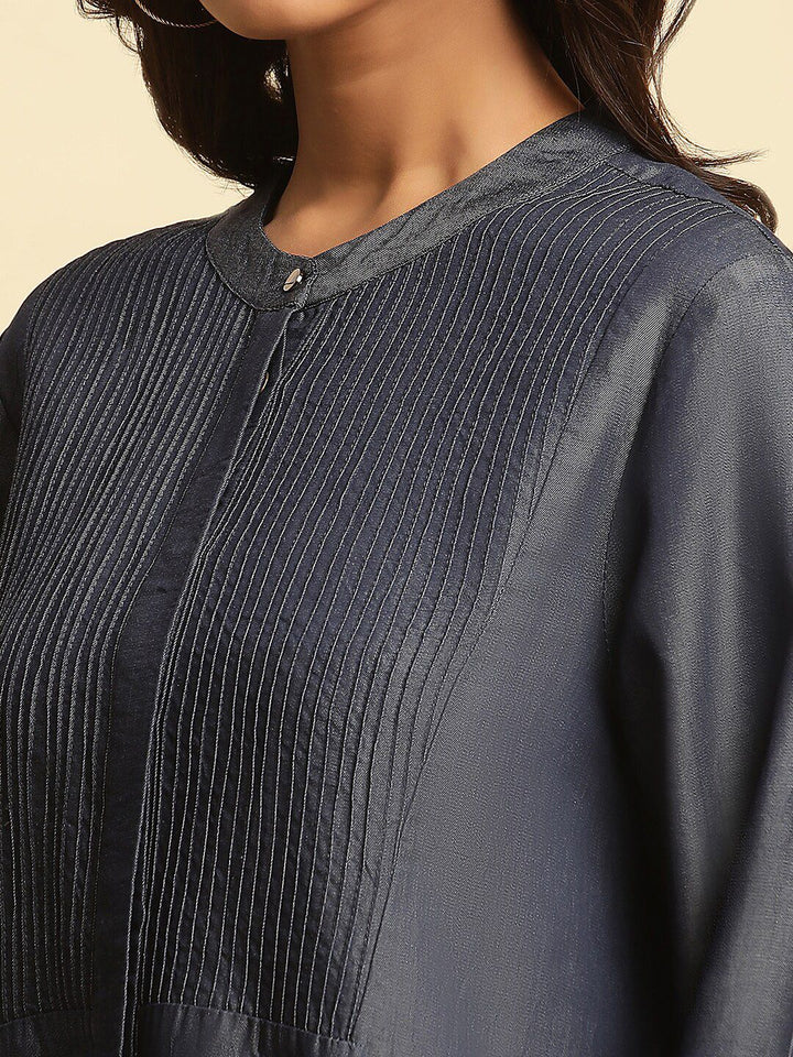 W Mandarin Collar Long Sleeves Lyocell Kurta