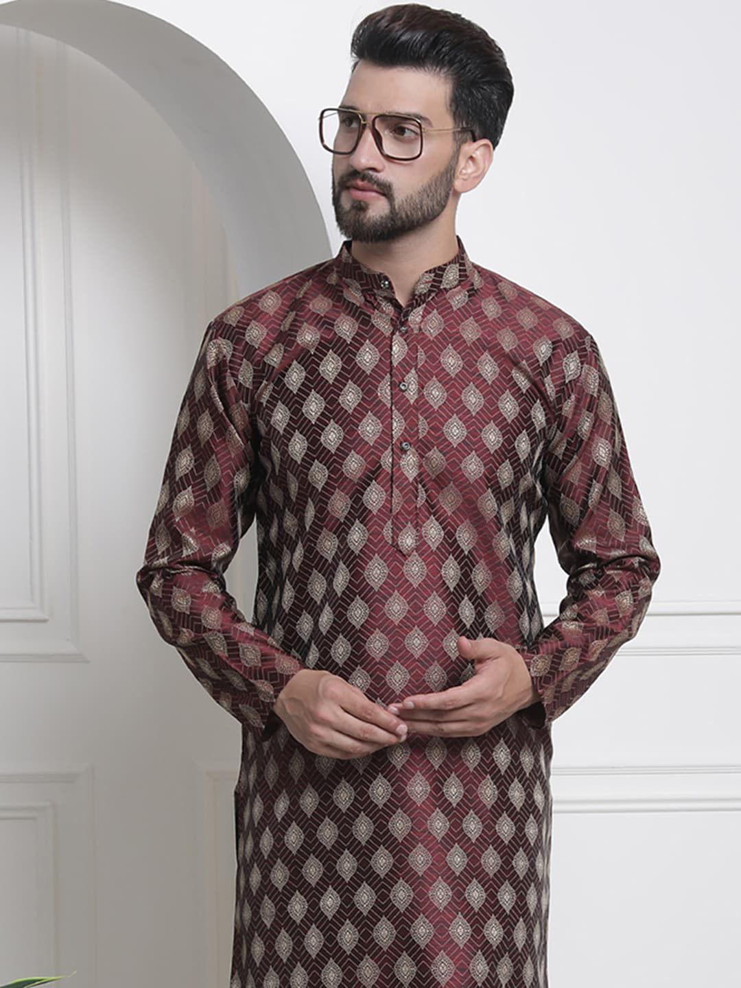 SOJANYA Ethnic Motifs Woven Design Mandarin Collar Straight Kurta