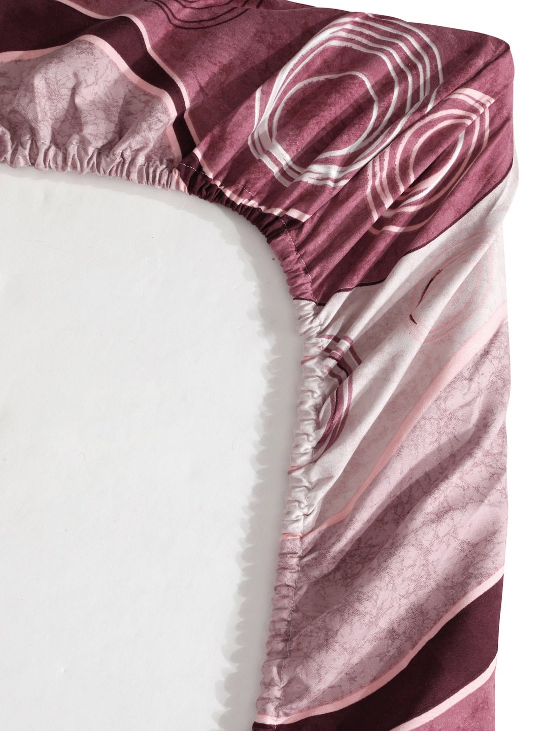 Myntra Elegant Homes Pink 300 TC Dilengkapi Cadar King dengan 2 Sarung Bantal-98 x 89 inci