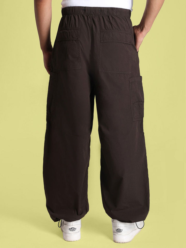 Bene Kleed Men Solid Classic Loose Fit Cargos Trousers