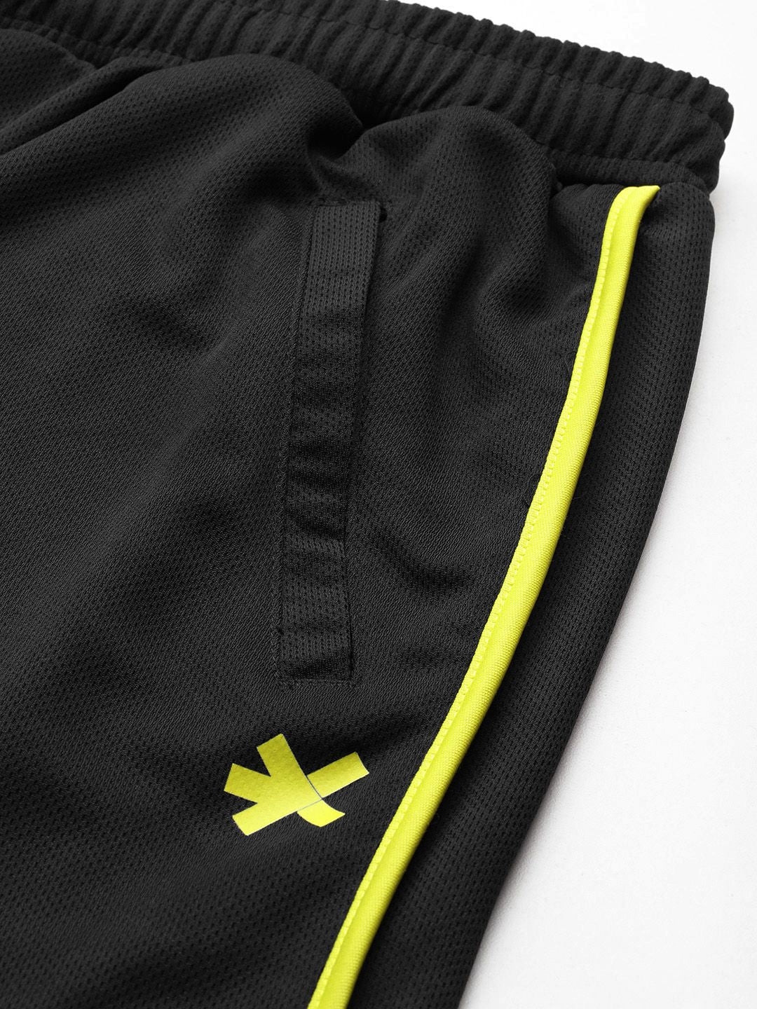 HRX by Hrithik Roshan Men Striped Detail Rapid-Dry Training Shorts