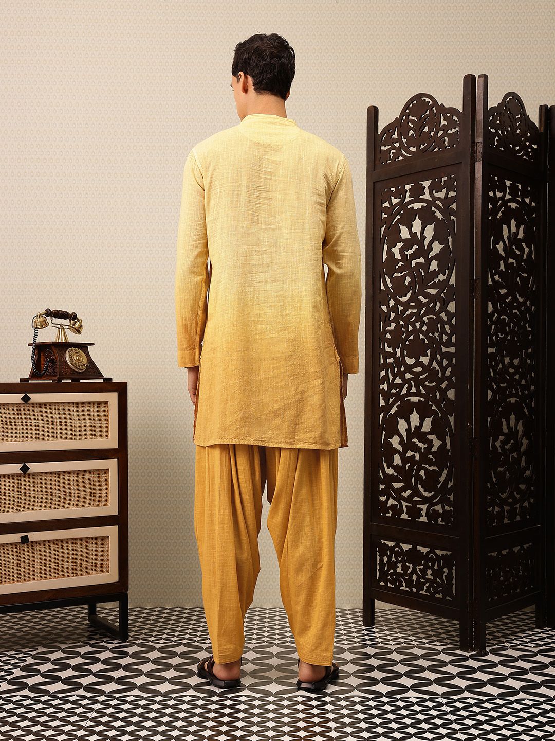 House of Pataudi Floral Embroidered Pure Cotton Jashn Kurta With Salwar