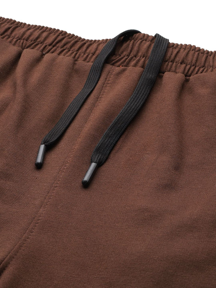 HRX by Hrithik Roshan Men Mid-Rise Regular Fit Lifestyle Joggers with Side Stripe