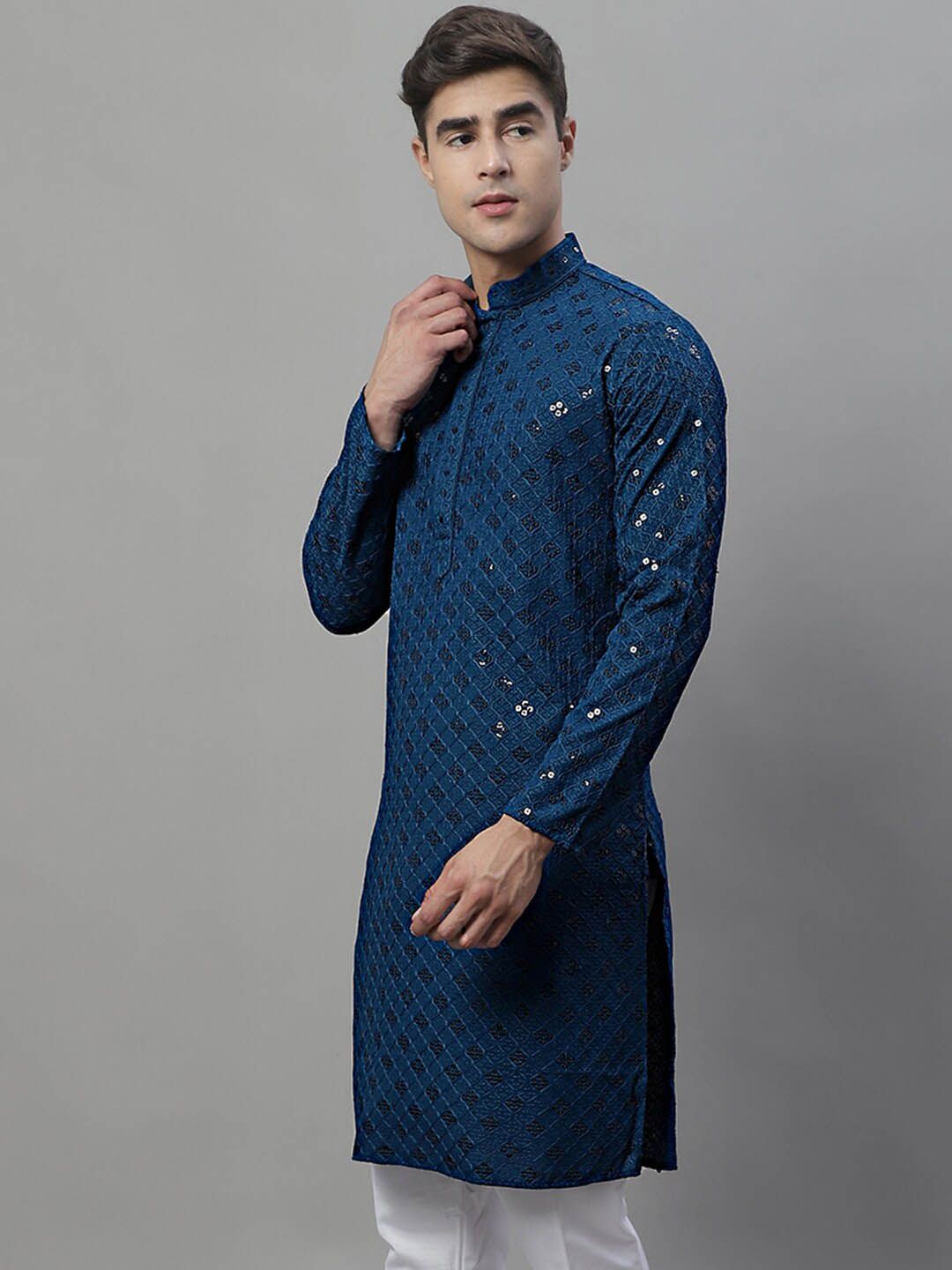 Jompers Mandarin Collar Ethnic Motifs Embroidered Chikankari Kurta