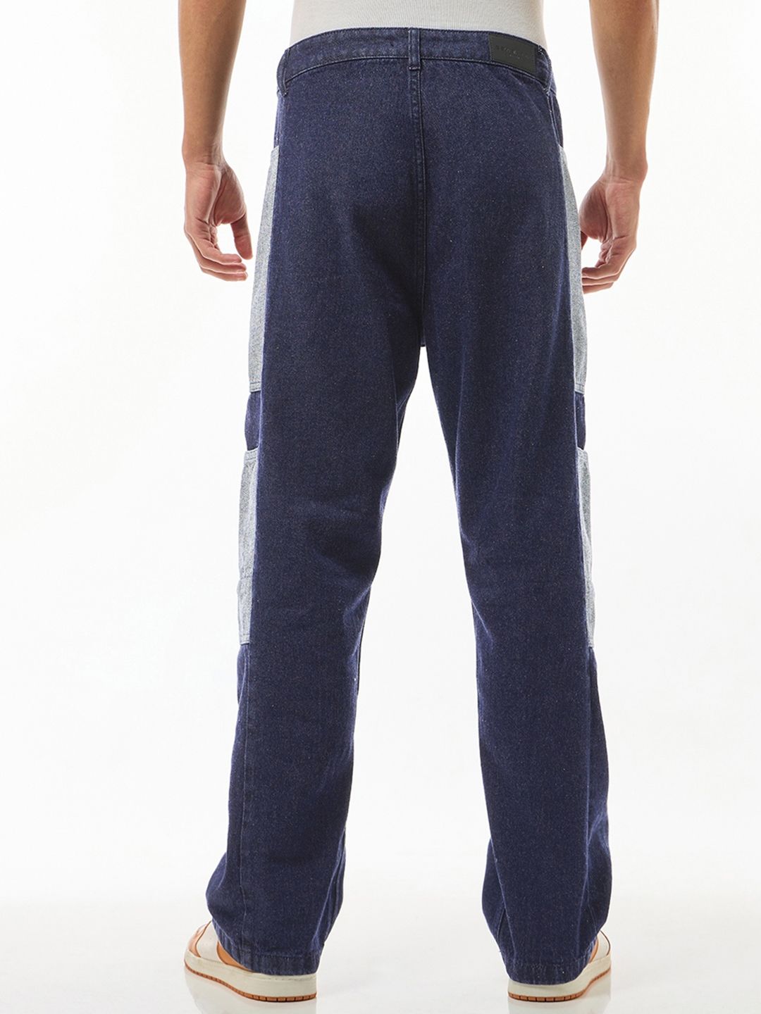 Bewakoof Men Straight Fit Jeans