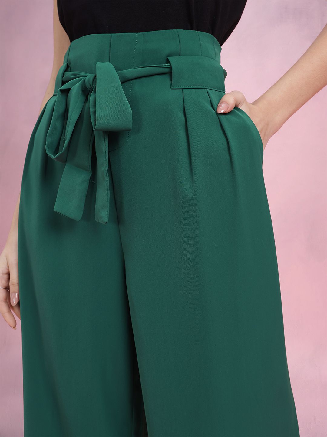 DressBerry Women High-Rise Pleated Trousers  Comes With a Belt