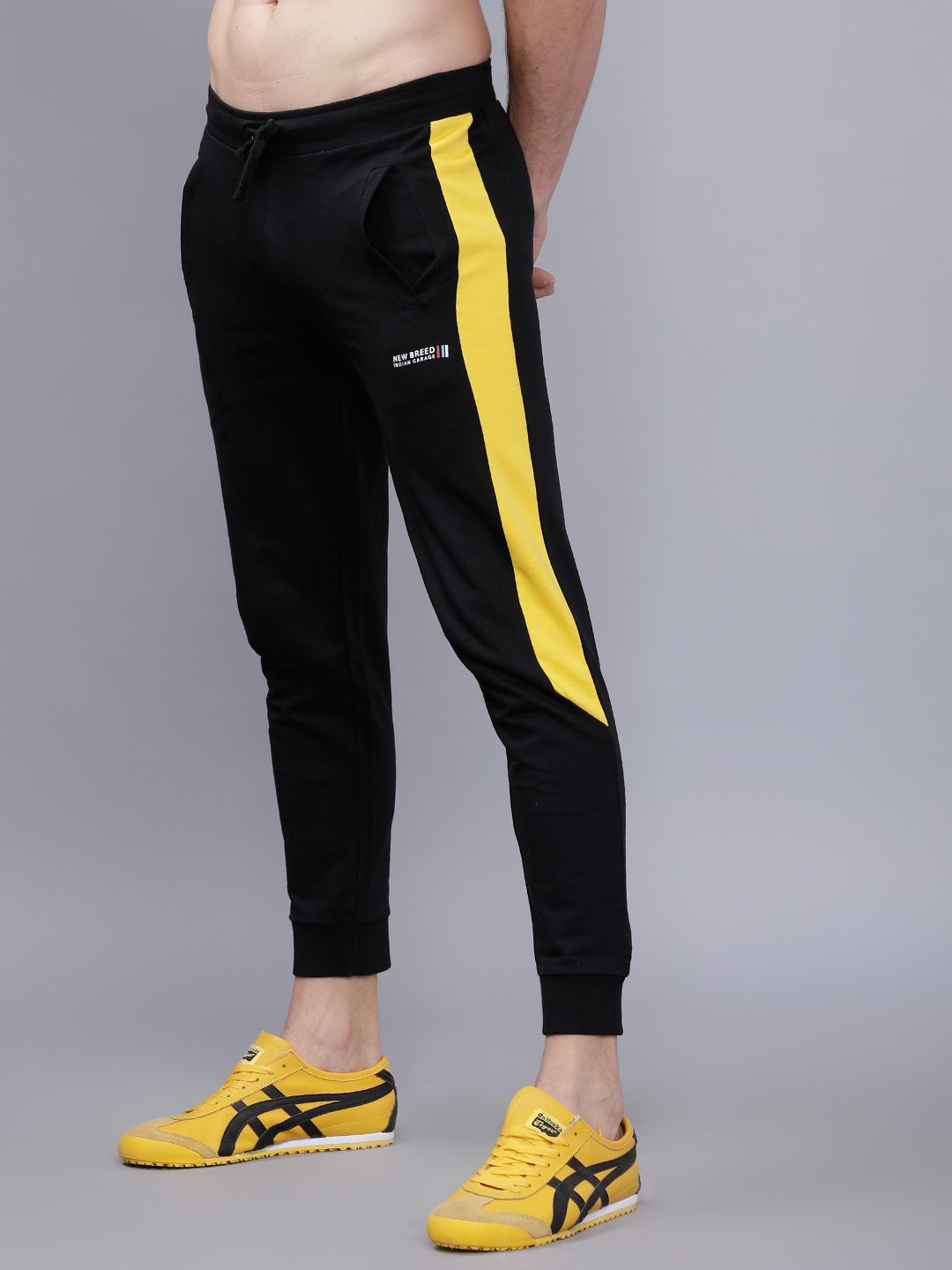 The Indian Garage Co Men Black Solid Slim-Fit Joggers