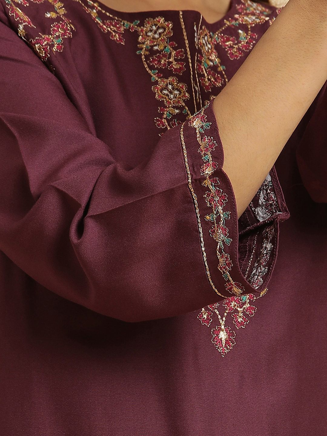 W Women Floral Yoke Design Thread Work Straight Kurta