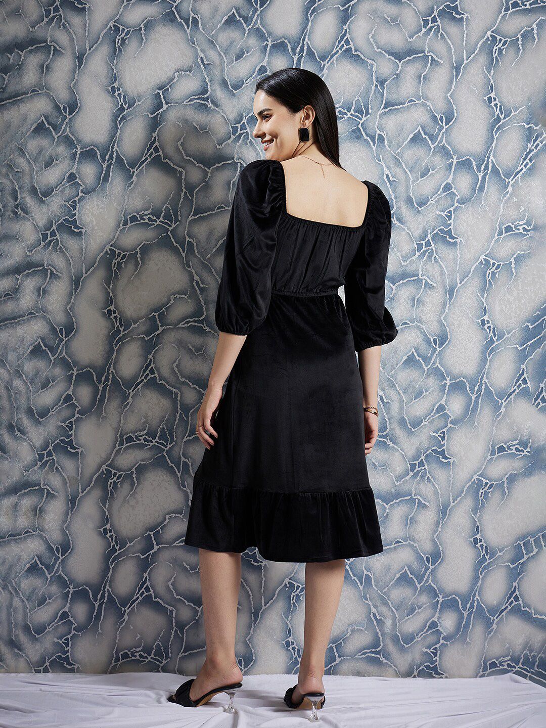 Athena Black Square Neck Puff Sleeves Gathered Detailed Midi Sheath Dress