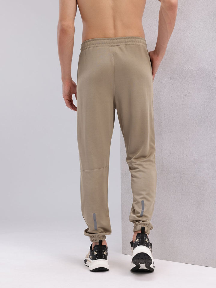 HRX oleh Hrithik Roshan Men Butiran Reflektif Rapid-Dry Running Seluar Lintasan