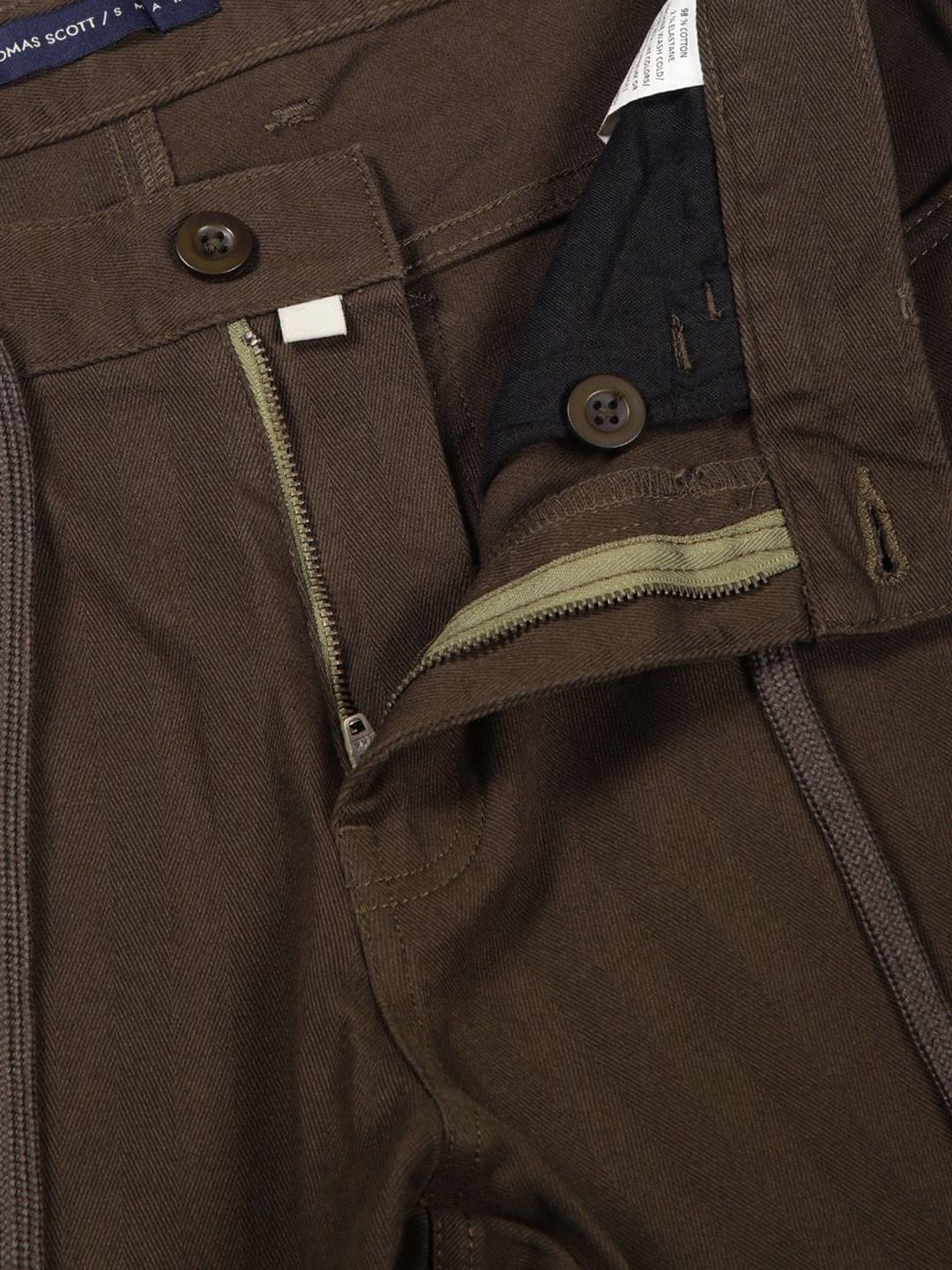 Thomas Scott Men Smart Slim Fit Mid-Rise Easy Wash Cargos Trousers
