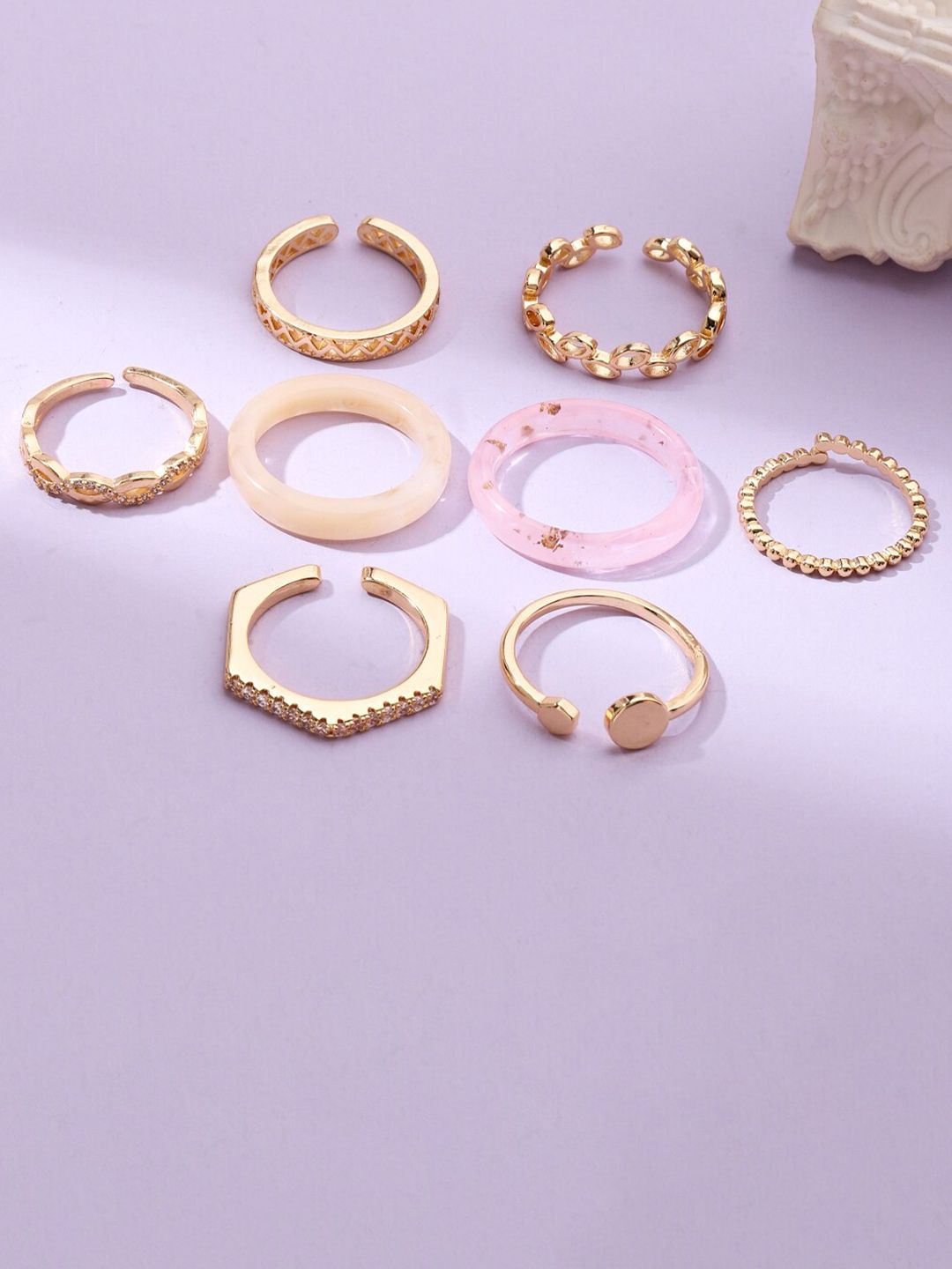 Set masin dari 8 cincin bergaya bandar