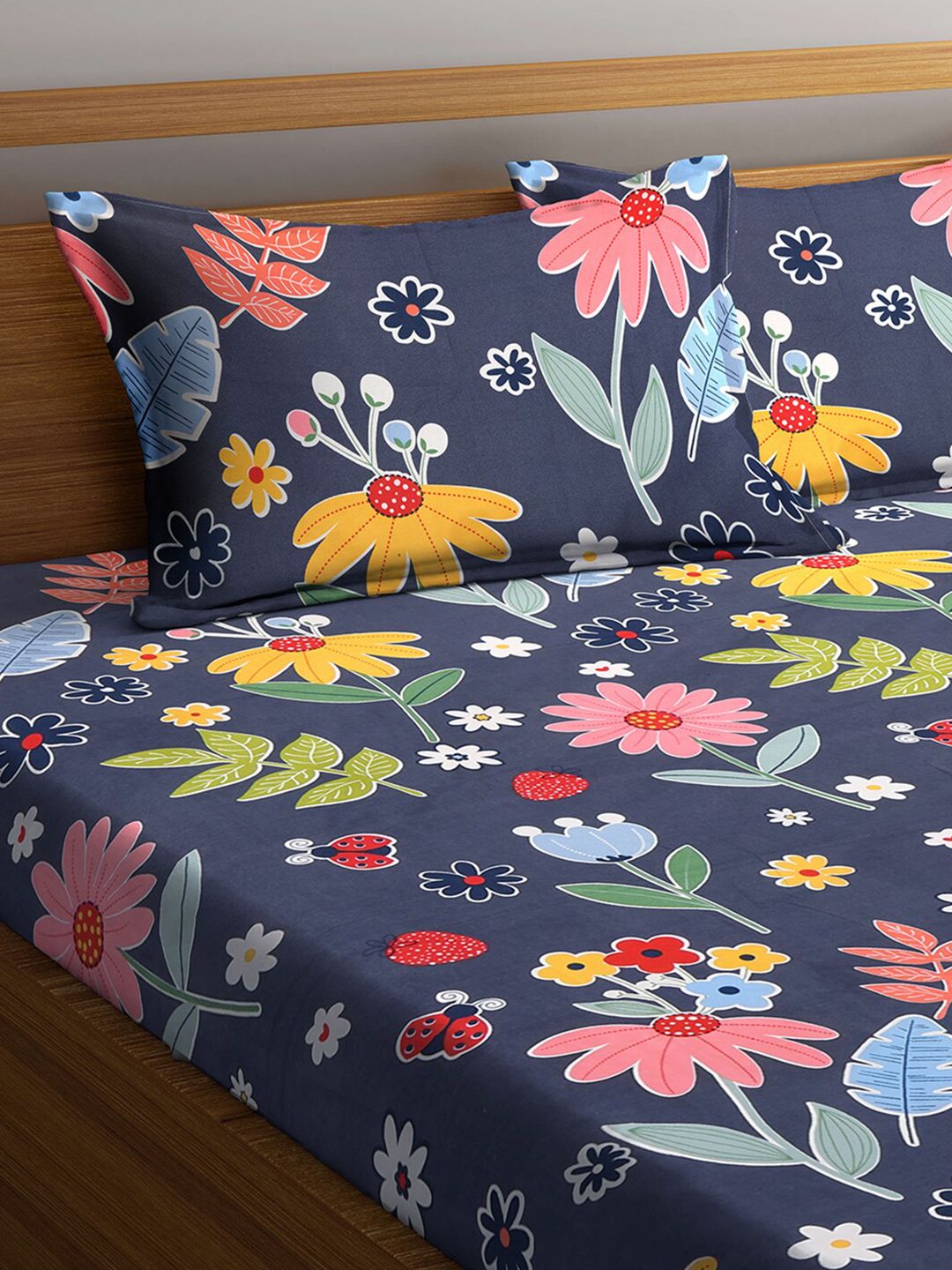 KLOTTHE Blue & Yellow Floral Printed 300 TC Double King Bedsheet With 2 Pillow Covers