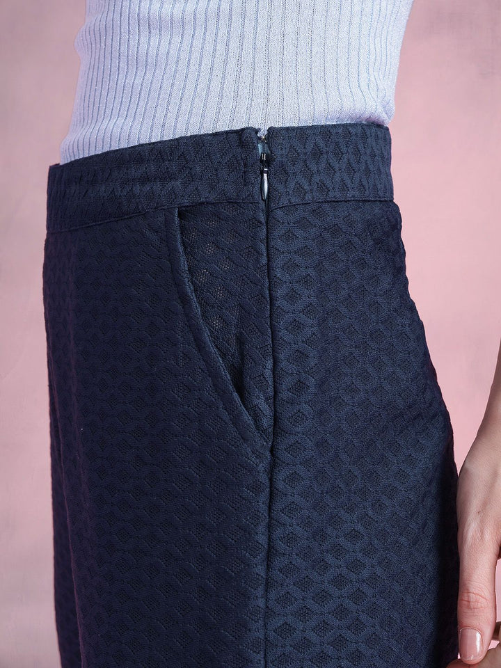DressBerry Women Textured Pleated Trousers