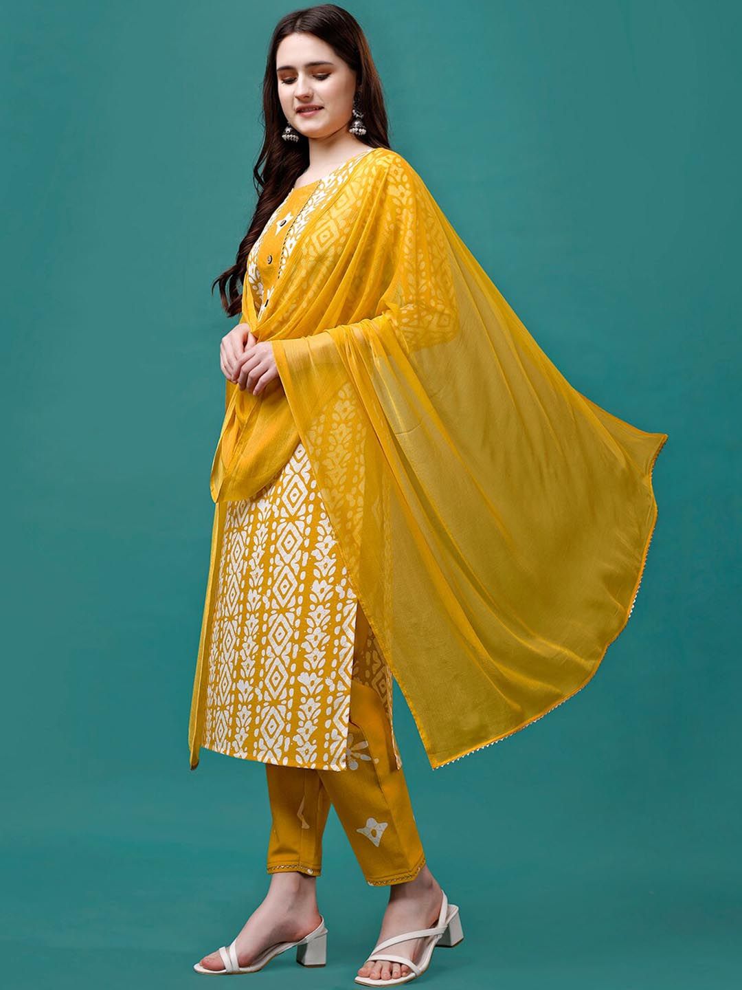 KALINI Bandhani Printed Gotta PattiKurta With Trousers & Dupatta